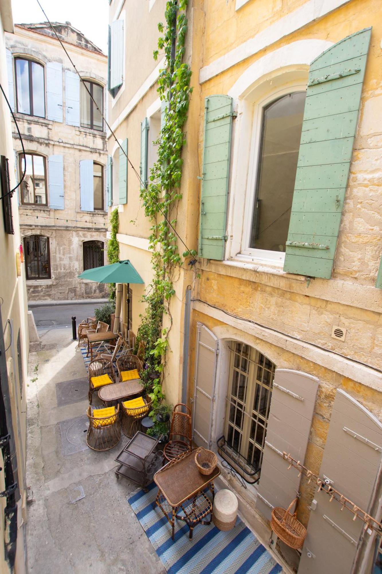 Cosy Caud, Appart En Plein Coeur Du Centre Historique Arles Buitenkant foto